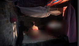 Bộ ảnh chân thực về cuộc sống của một người lưỡng tính