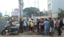 Đang châm thuốc hút lăn đùng ra tử vong