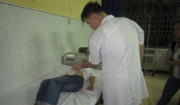 Hàng chục học sinh phải nhập viện do...sữa tươi