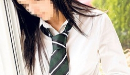 Nữ sinh kể chuyện 'yêu' thầy có thai rúng động dân mạng