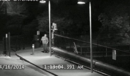 Xả hết 143 triệu lít nước vì một người đàn ông tiểu tiện xuống hồ