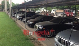 Cận cảnh dàn xế hộp triệu đô, biệt thự hoành tráng nhà bầu Thụy