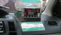 Taxi phải in hóa đơn tính tiền cho khách