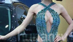 Một người mẫu lộ tin nhắn bán dâm hơn 100 triệu