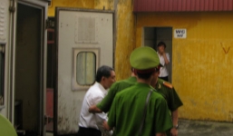 Vì sao Dương Chí Dũng đến tòa muộn sáng nay?