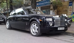 Lác mắt dàn xe sang biển độc của đại gia tỉnh lẻ