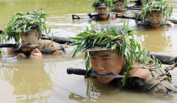 Clip: Huấn luyện khắc nghiệt như đặc nhiệm Trung Quốc và Triều Tiên