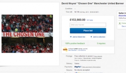 Biểu ngữ “Moyes - Người được chọn” giá 5,5 tỷ