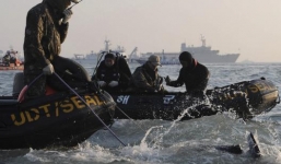 Chìm phà Hàn Quốc: 'Phần móng tay các thi thể bị gãy nát'