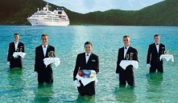 Bí mật nghề phục vụ đại gia trên siêu du thuyền