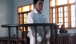 Vợ 'cấm vận', cha giở trò đồi bại với con gái ruột