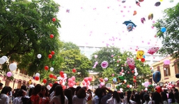 10 thầy trò phải cấp cứu vì..nổ bóng bay