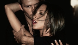 Bí quyết để 'chuyện ấy' thăng hoa viên mãn nhờ phấn ong