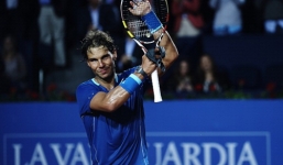 Nadal thẳng tiến vào vòng tứ kết Barcelona Open sau khi đã 'nóng máy'