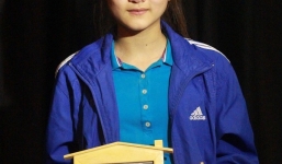 Nỗi khao khát vòng tay mẹ của nữ sinh 15 tuổi có một thời ấu thơ sóng gió