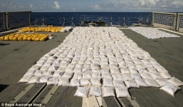 Hải quân Australia thu giữ hơn 1 tấn heroin trên biển