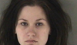 California (Mỹ): Mẹ thú nhận dùng dao đâm chết con 7 tháng tuổi