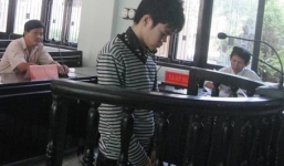 Không có tiền chơi game, đánh nhau tới chết