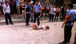 Giữa đêm bắt cóc, thiêu sống bạn gái đang mang thai