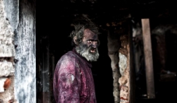 Cận cảnh cuộc sống của người đàn ông bẩn nhất Châu Âu