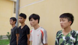 Bắt nhóm đối tượng buôn ma túy đá trong nhà nghỉ