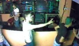 Côn đồ đe dọa bác sĩ, tấn công cảnh sát 113 ở Sài Sòn