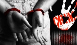 Sát hại cha bại liệt rồi tự đâm vào ngực tìm cái chết