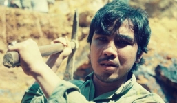 Quá khứ cơ cực lận đận của MC điển trai Quyền Linh