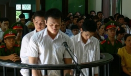 Giết người vì tranh nhau hát karaoke