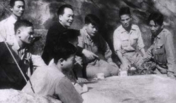 Đại tướng Võ Nguyên Giáp qua ký ức người lính thông tin