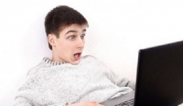 Giải mã việc nam giới thích xem phim 'nóng'