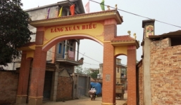 2 làng kết thân, trai gái không được lấy nhau