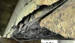 Tạm giữ hai người điều khiển xà lan làm vỡ dầm cầu