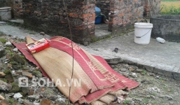 Thảm án chồng giết chết vợ con: Không có quan tài chôn cất...