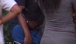 Bảo vệ chị gái khỏi “yêu râu xanh”, bé trai 8 tuổi bị sát hại dã man