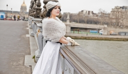 Lý Nhã Kỳ đẹp tựa công chúa lộng lẫy trên đất Pháp
