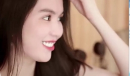 Ngọc Trinh đẹp mê mẩn trong clip hậu trường