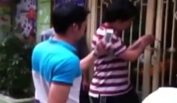 Lấy trộm đồ rồi cột chặt cửa 'nhốt' chủ nhà