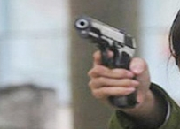 Say rượu về nhầm phòng, sinh viên 26 tuổi bị bắn chết