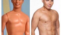 Nam thanh niên chi hơn 3 tỷ đồng để phẫu thuật thẩm mỹ giống...búp bê