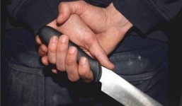 Đâm vợ cũ chết ngay tại chỗ ở tòa án