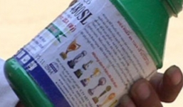 Vợ không cho 'yêu', chồng tự cắt gân rồi uống thuốc diệt cỏ tự tử