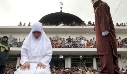 Góa phụ bị hiếp dâm tập thể vì quan hệ với đàn ông có vợ