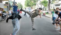 Cầm gỗ đánh chết hàng xóm vì hiểu nhầm