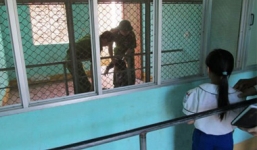 Nỗi khổ của người đàn ông giành được quyền nuôi con nhưng con trẻ lại từ chối