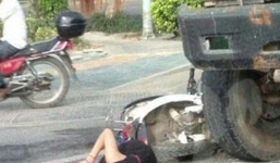 Tai nạn nghiêm trọng, vẫn tranh thủ học tiếng Anh trong khi chờ xe cứu thương