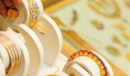 Vàng ngừng tăng giữ giá ổn định