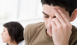 Bí mật chấn động của vợ và nhân tình bị lộ... qua điện thoại