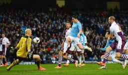 Man City 4–0 Aston Villa: Man xanh chạm tay vào chức vô địch