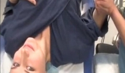 Video tự quay cảnh phá thai của một cô gái đăng tải lên mạng gây phẫn nộ